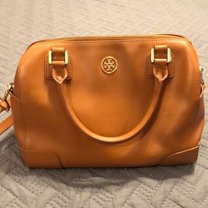 Tory Burch Woman’s Robinson Royal Tan Satchel